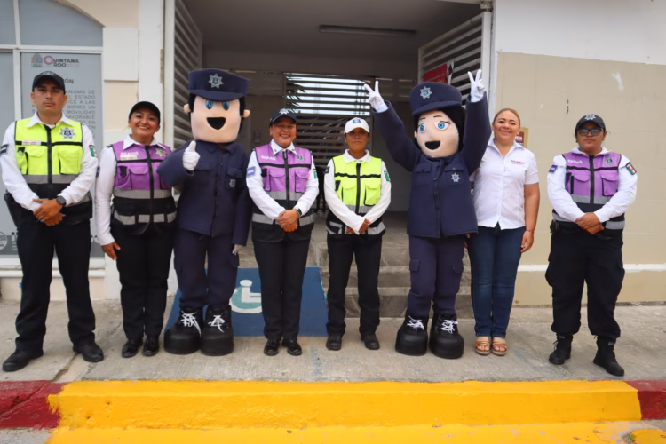 Gobierno Municipal implementa operativo en escuelas por el regreso a clases en Isla Mujeres