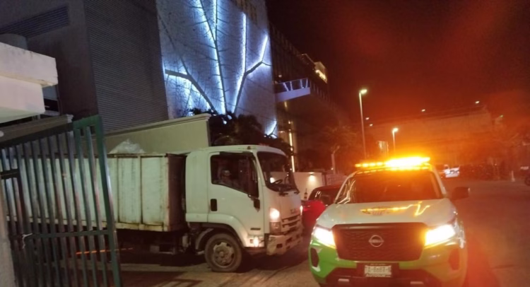 Impone Siresol recolectores privados a hoteles de Cancún