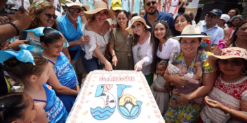 Festeja Ana Paty Peralta con fundadores orgullo de ser cancunense