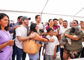 Fernando Muñoz respalda a Estefanía Mercado en el cuidado animal en Playa del Carmen