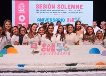 Asiste Blanca Merari a la conmemoración del 56 aniversario de Cancún