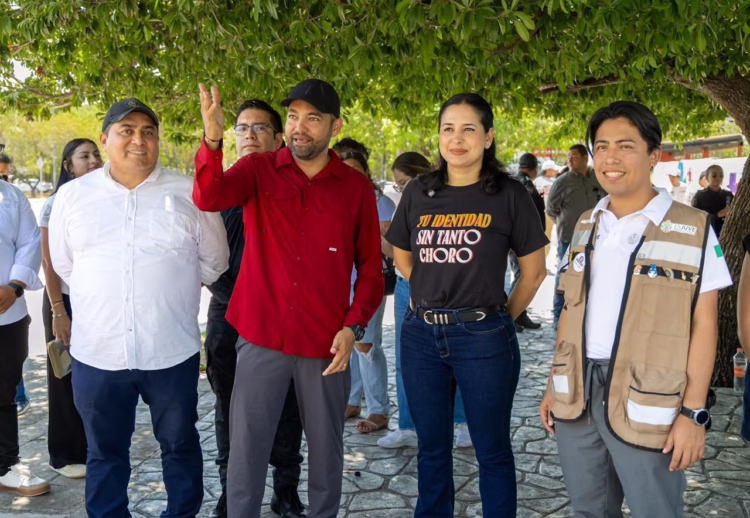 Estefanía Mercado y juventud playense impulsan conciencia ambiental con “Tequios por la Tierra y Murales Mundialistas”