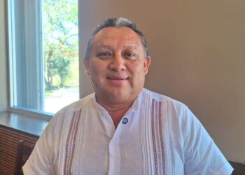 Erick Borges Yam acude a Playa del Carmen para desmentir a regidor