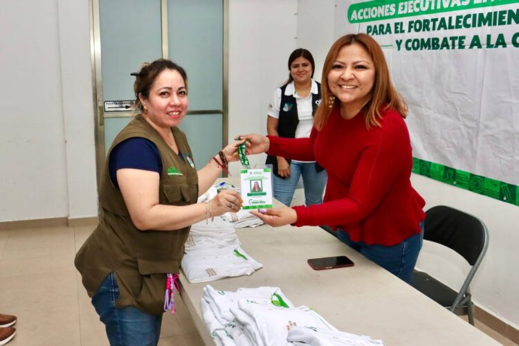 Entrega OIC uniformes y credenciales para impulsar declaración patrimonial en Puerto Morelos