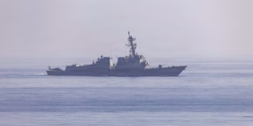 Irán anuncia que abre “completamente” el estrecho de Ormuz mientras dure alto el fuego