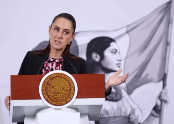 Sheinbaum no prevé reunirse con el rey Felipe en su visita a España; no descarta encuentro con Pedro Sánchez