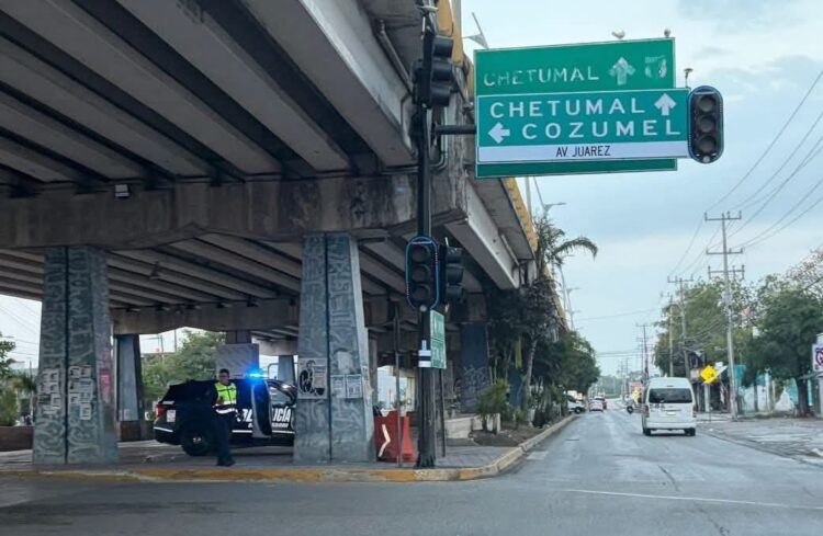 Explosión de transformador de CFE deja a gran parte de Playa del Carmen y Cozumel sin electricidad