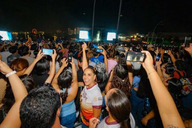 Más de 20 mil espectadores disfrutaron del concierto de Morat por inauguración del Puente Nichupté