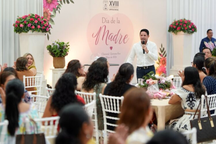 Renán Sánchez reconoce a las madres como pilar de las familias y motor del desarrollo social