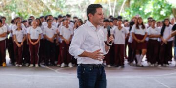 Renán Sánchez arranca en Cozumel programa de prevención desde las escuelas