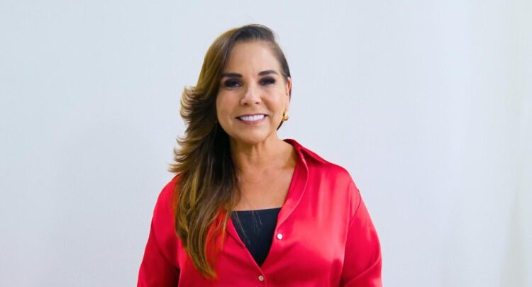 Reconoce Mara Lezama entrega y solidaridad de la Cruz Roja Mexicana en Quintana Roo