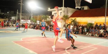 Caguameros de Isla Mujeres arrasa contra Roosters de Cozumel en el “Duelo de Islas”