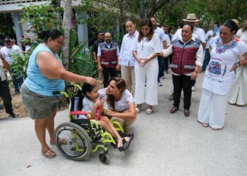 Encabezan Mara Lezama y Rocío García la Primera Feria de la Paz para la atención de las causas en Villas Otoch Paraíso en Cancún