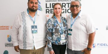 Atenea posiciona a Isla Mujeres como destino religioso en el Simposio Internacional de Libertad Religiosa