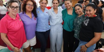 Proporciona Ana Paty Peralta herramientas a maestros de nivel básico