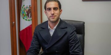 Gino Segura presenta iniciativa para regular plataformas digitales de servicios turísticos