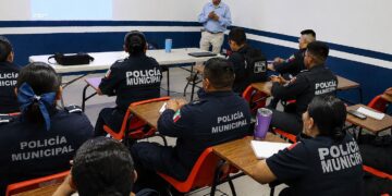 Gobierno de Estefanía Mercado fortalece la profesionalización policial en Playa del Carmen