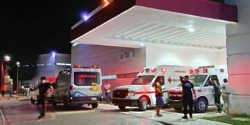 Hallan a recién nacido entre la basura en Cancún