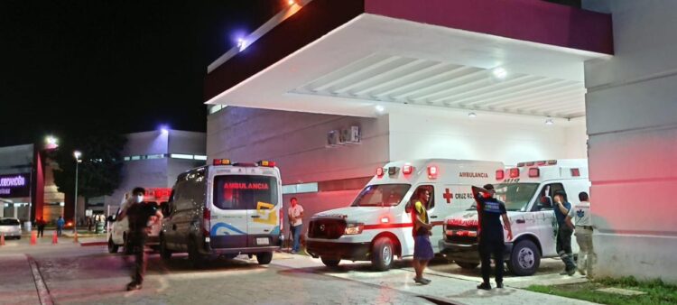 Hallan a recién nacido entre la basura en Cancún