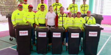 Atenea fortalece los servicios de limpieza con nuevos contenedores de basura