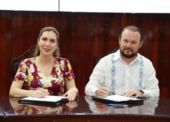 Isla Mujeres, primer municipio en firmar convenio con el Poder Judicial para fortalecer la atención familiar