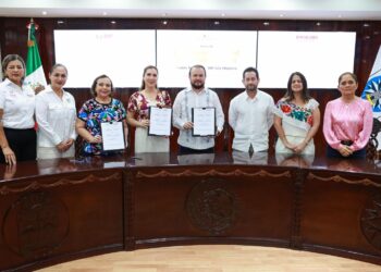 Isla Mujeres, primer municipio en firmar convenio con el Poder Judicial para fortalecer la atención familiar