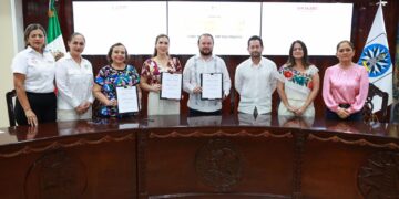 Isla Mujeres, primer municipio en firmar convenio con el Poder Judicial para fortalecer la atención familiar