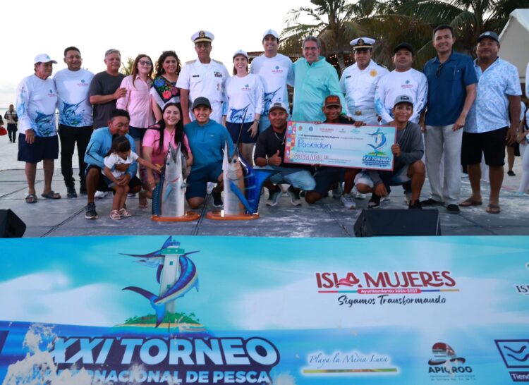 Embarcación Poseidón de Puerto Aventuras gana el XXI Torneo Internacional de Pesca “Cosme Alberto Martínez Magaña”
