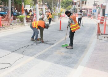 Avanzan trabajos de rehabilitación en la avenida Rueda Medina en Isla Mujeres