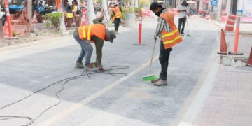 Avanzan trabajos de rehabilitación en la avenida Rueda Medina en Isla Mujeres