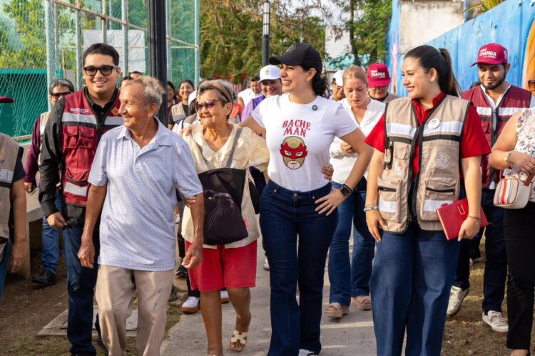 Estefanía Mercado recorre Villas del Sol y refuerza compromiso con las familias playenses