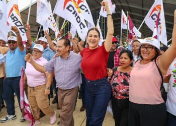 Tres mujeres, Claudia Sheinbaum, Mara Lezama y Estefanía Mercado, trabajando en equipo por México, Quintana Roo y Playa del Carmen.