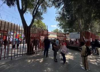 Estados podrán ajustar calendario escolar de forma excepcional, pero ciclo escolar concluye el 15 de julio: Sheinbaum