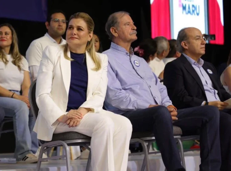 Reaparecen juntos Calderón y Fox en acto para arropar a Maru Campos