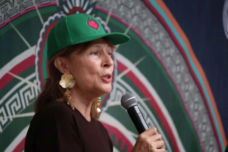 Tatiana Clouthier renunció para ir a “trabajar” a NL, afirma Sheinbaum