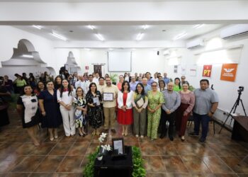 Presenta IEQROO el libro “Debates en torno a la Elección Consecutiva de Autoridades Municipales”
