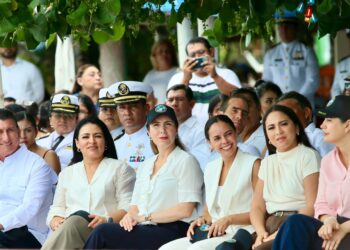 Atenea reconoce valentía y disciplina de las mujeres y hombres del mar en el marco del Día de la Marina