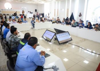 Gobierno de Playa del Carmen endurece postura contra empresas que afectan movilidad, seguridad y la imagen urbana