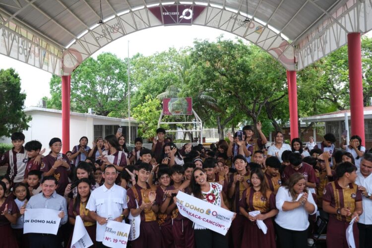 Después de 32 años de espera, estudiantes de la Técnica 19 ya tienen domo en Cancún