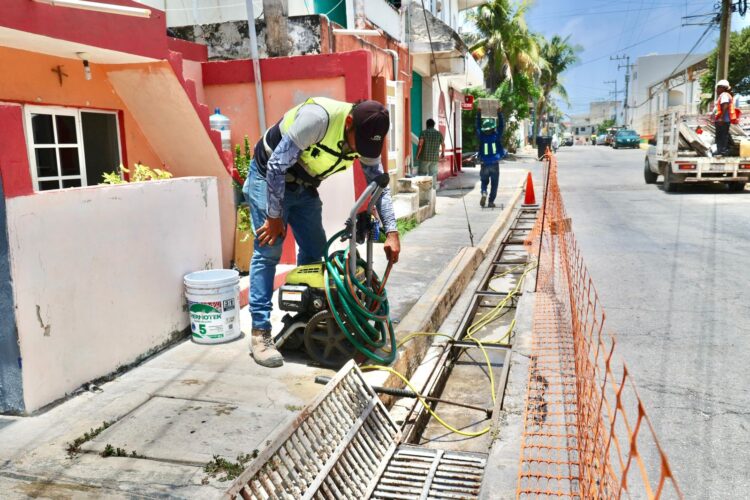 Gobierno Municipal inicia rehabilitación de la infraestructura pluvial en Isla Mujeres