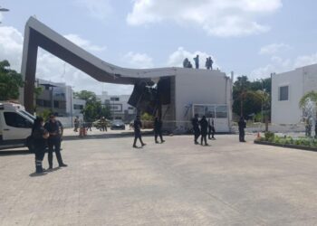 Fiscalía investiga derrumbe de pórtico de Aqua como homicidio culposo