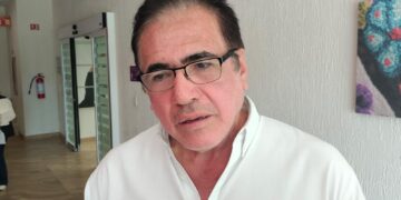 Ricardo Velazco, a favor de investigar viaje del titular de SATQ