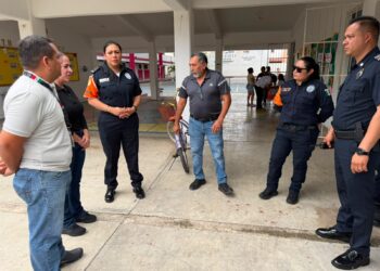 Gobierno de Playa del Carmen fortalece la seguridad en entornos escolares con el Operativo Borrador