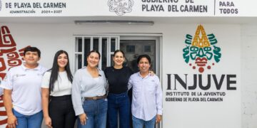 Inaugura Estefanía Mercado Oficina de Enlace de Juventud en Puerto Aventuras