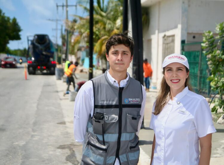 Gobierno de Isla Mujeres avanza con la construcción de banquetas y guarniciones en la prolongación Rueda Medina
