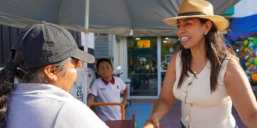 Marybel Villegas atiende demandas ciudadanas en Playa del Carmen