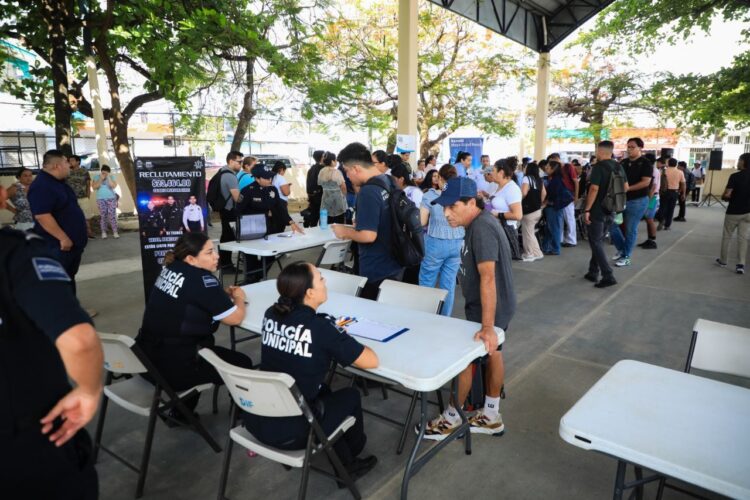 Impulsa Estefanía Mercado más oportunidades laborales con Feria Municipal del Empleo