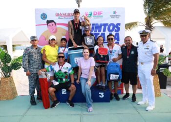 Carrera del Día del Padre reúne a familias de Isla Mujeres