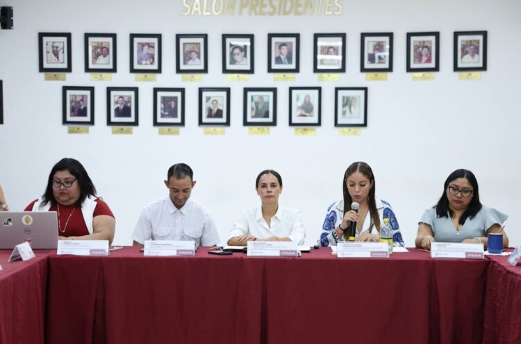 Todo el Ayuntamiento trabaja por cuidar de las mujeres: Ana Paty Peralta