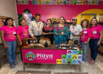 Estefanía Mercado inaugura la tienda “Hecho en Playa” en la estación del Tren Maya